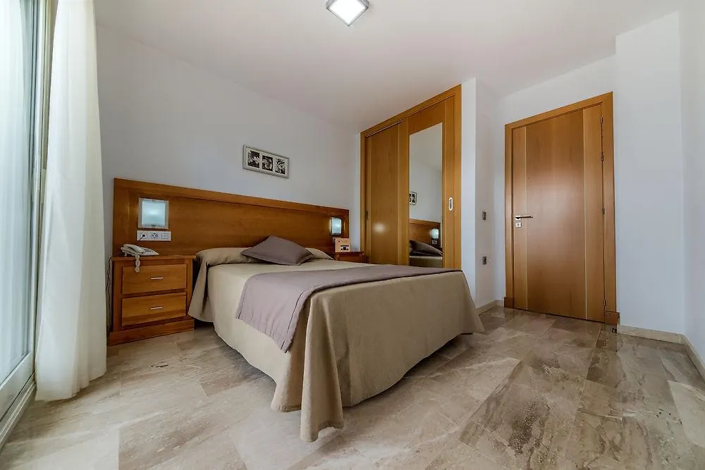 Hotel Apartamentos Loto Conil Conil De La Frontera Aparthotel
