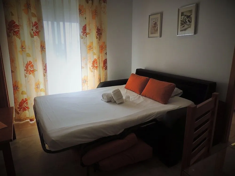 Hotel Apartamentos Loto Conil Conil De La Frontera